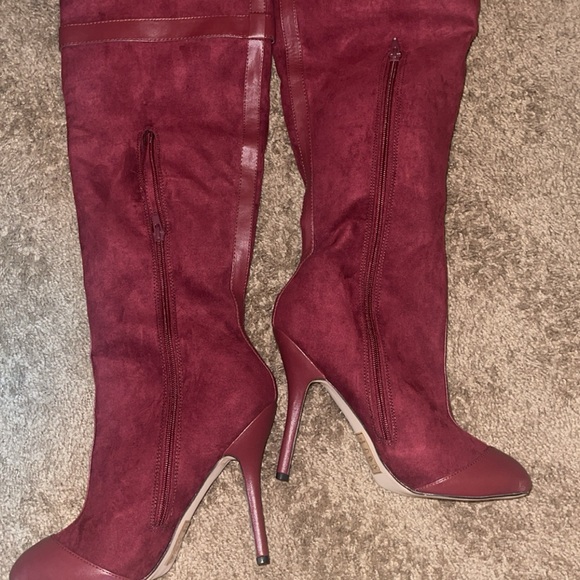 Women Fall Boots - Picture 3 of 3